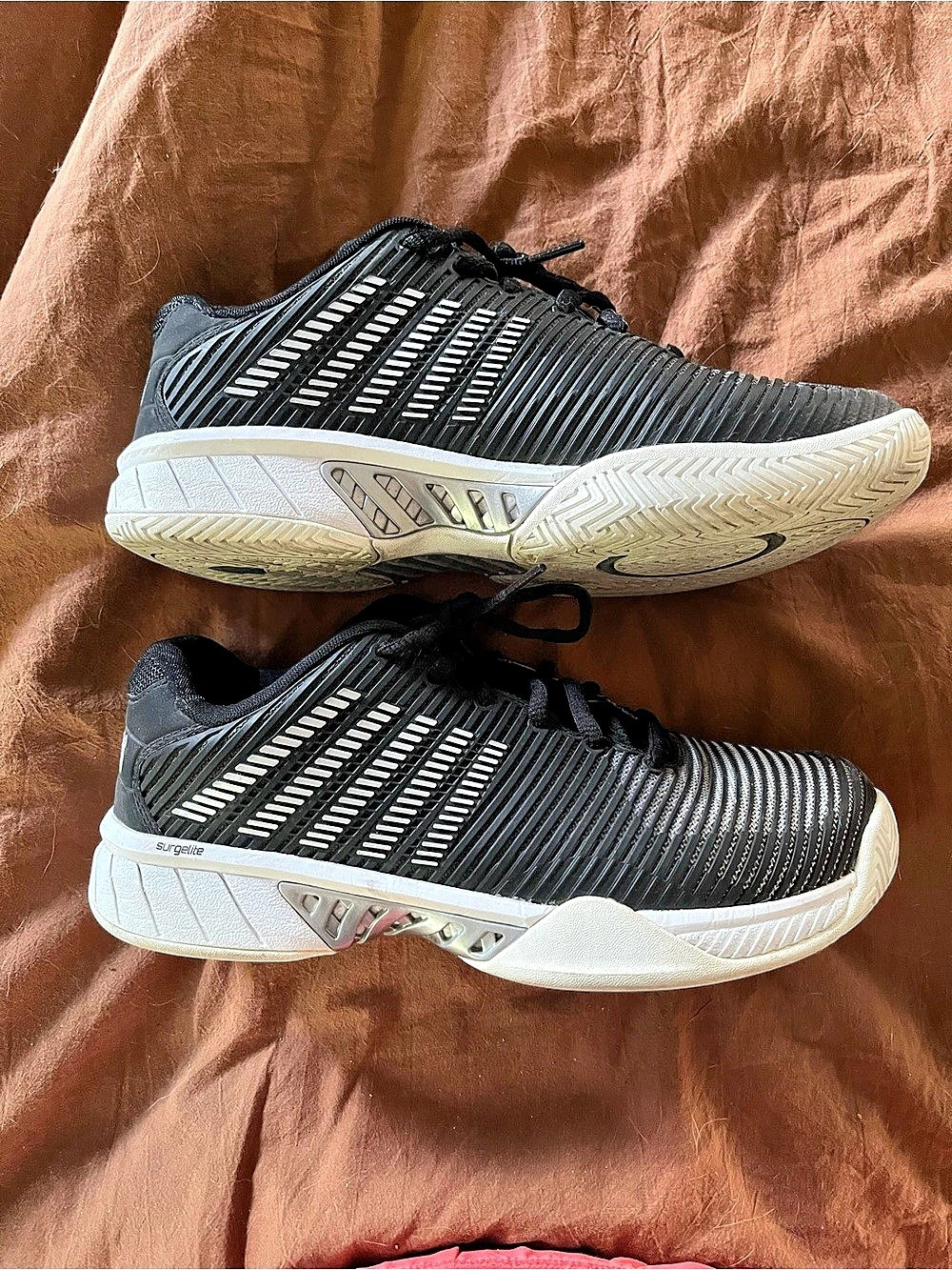 K-Swiss Hypercourt Express 2 women’s   Athletic Shoes size 9